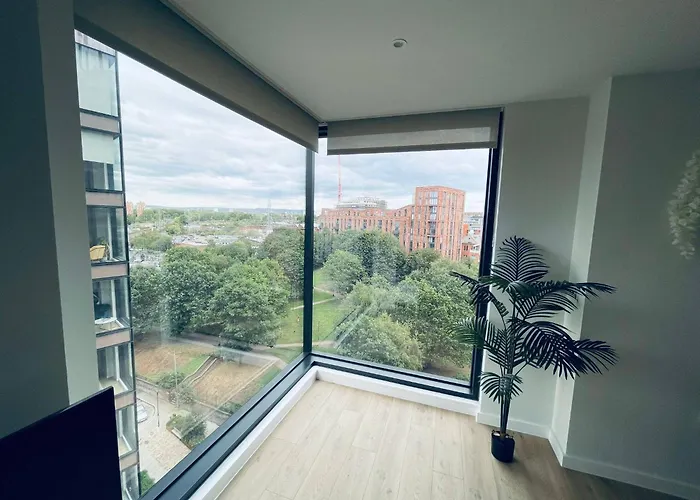 City Sky View Centre Luxe - 2 Bedrooms